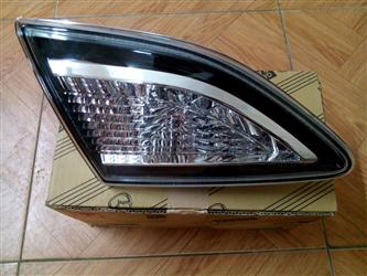 Đèn hậu miếng trong Mazda 3